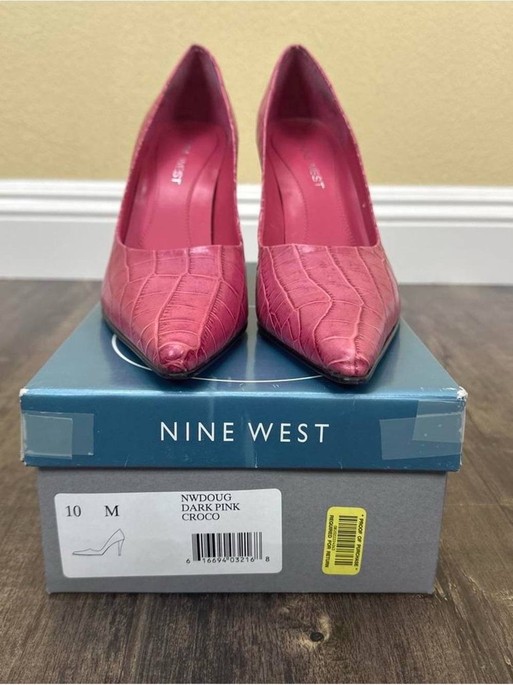 Nine West Croc-Embossed Pink Pointed-Toe Pumps